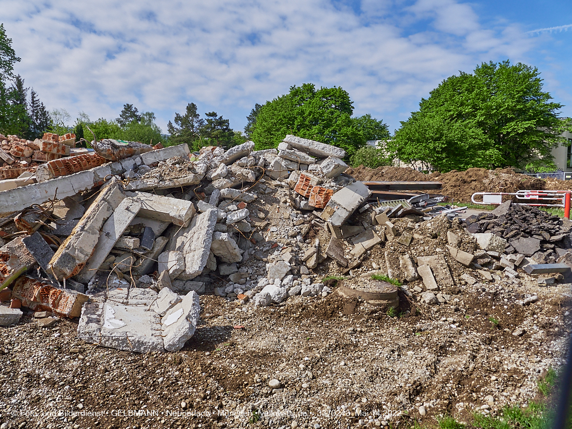 14.05.2022 - Baustelle am Haus für Kinder in Neuperlach